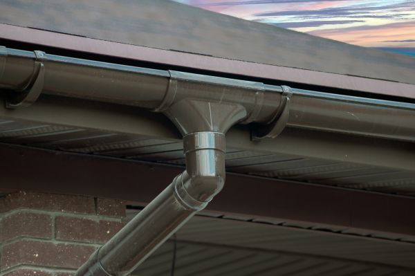Building Gutter Installation in New Albany