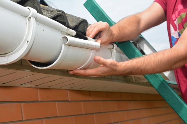 Large Gutter Repair in New Albany
